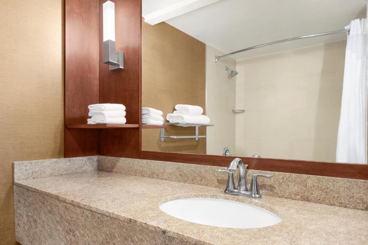Holiday Inn Los Angeles Gateway-Torrance By Ihg Карсон Экстерьер фото